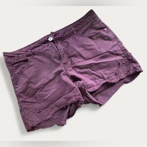 Purple Denim Lace Trim Women's Shorts Mid Rise size 14